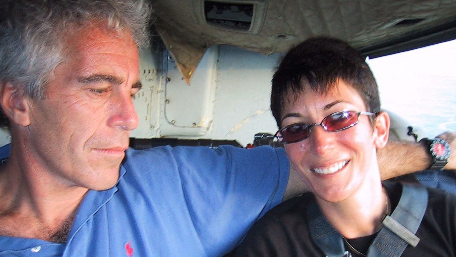 Ghislaine Maxwell y el financiero estadounidense Jeffrey Epstein
