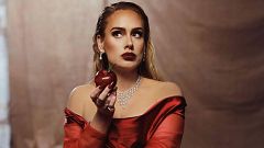 Adele rota tras tener que suspender sus conciertos en Las Vegas