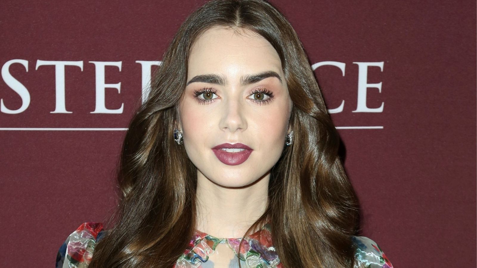 La 'otra herencia' de Lily Collins: sus mejores series, en RTVE Play