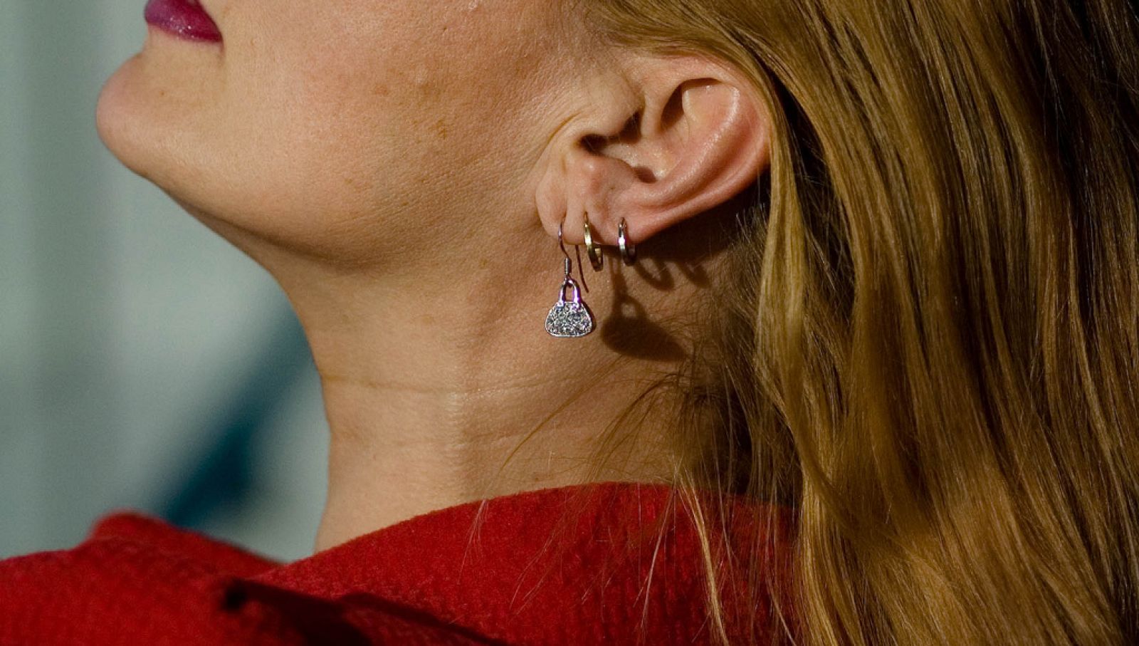 Pillados por las orejas