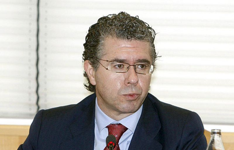 Granados insiste en que la Comunidad "ni impulsó ni amparó" los supuestos espionajes