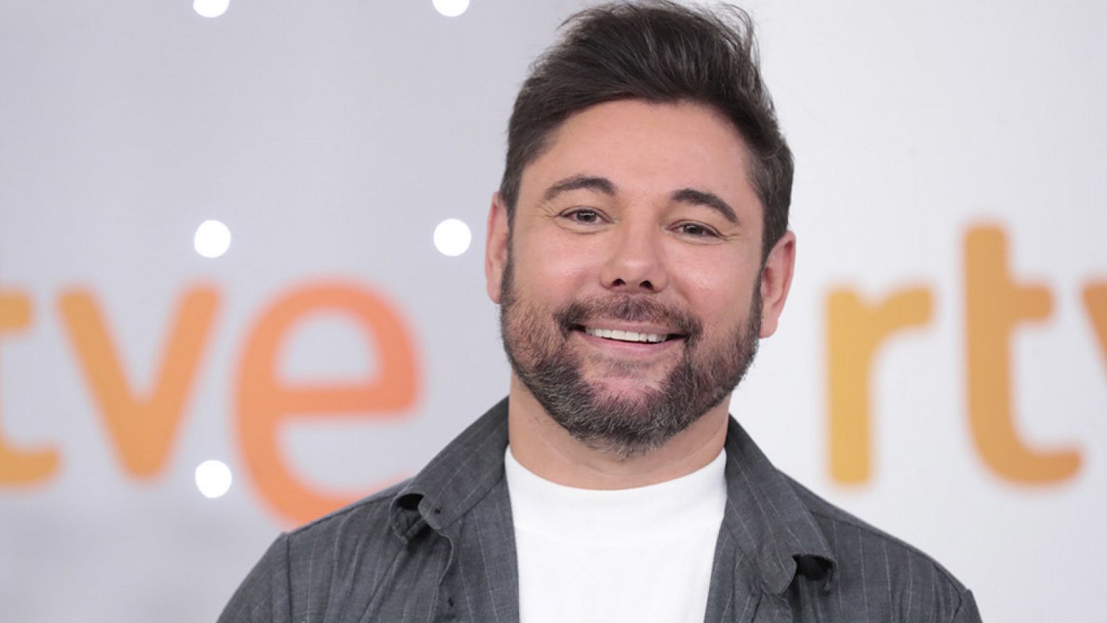 El cantante Miguel Poveda recorre 'Los Caminos del Flamenco' de La 2