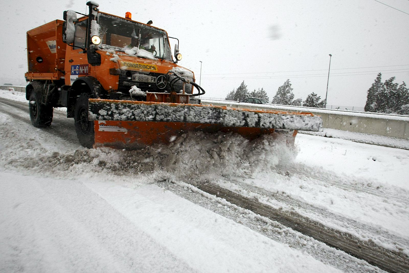 Quitanieves en la A-6