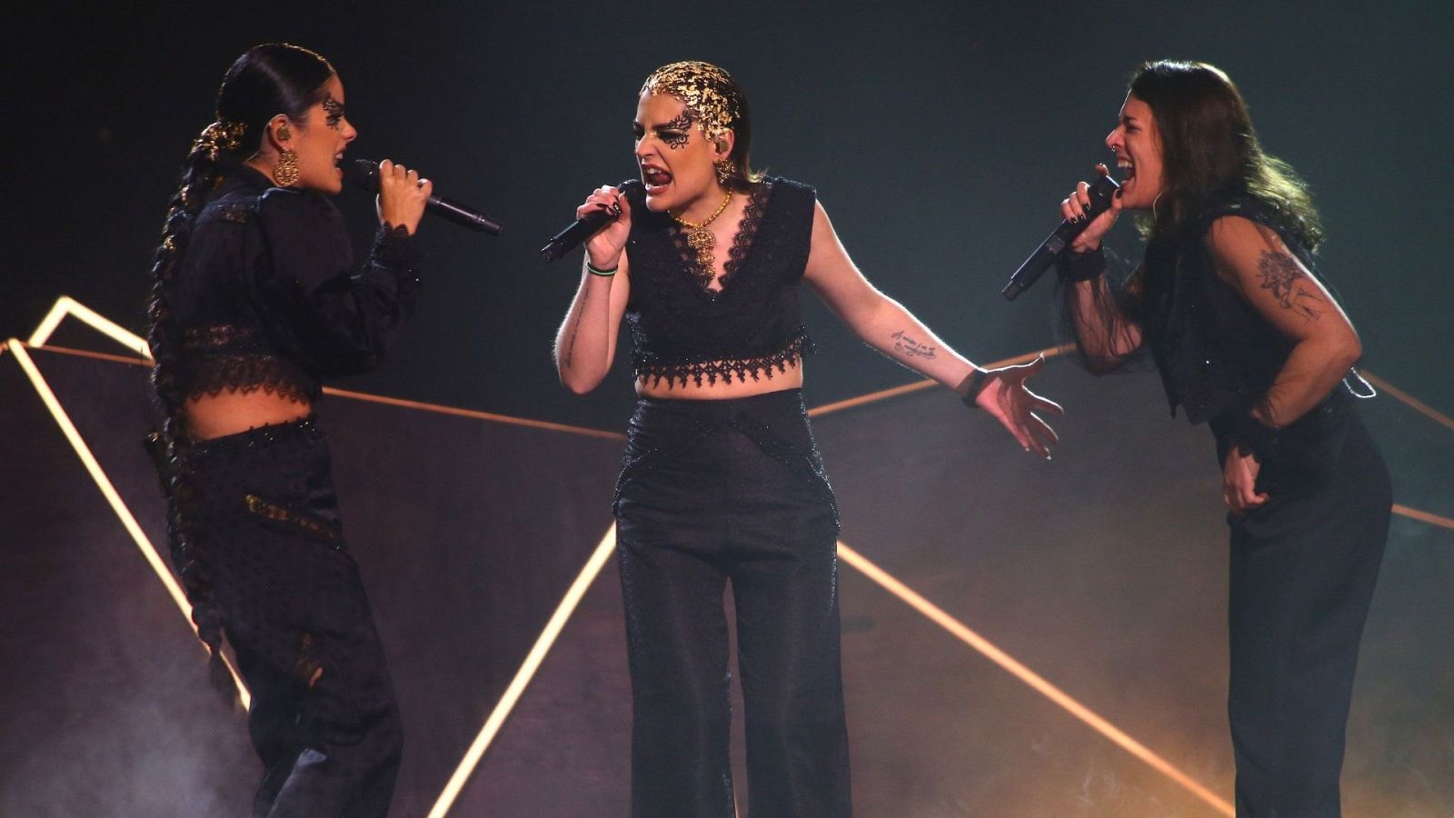 Los pasos para bailar "Terra" con Tanxugueiras y el intento de Jordi Cruz