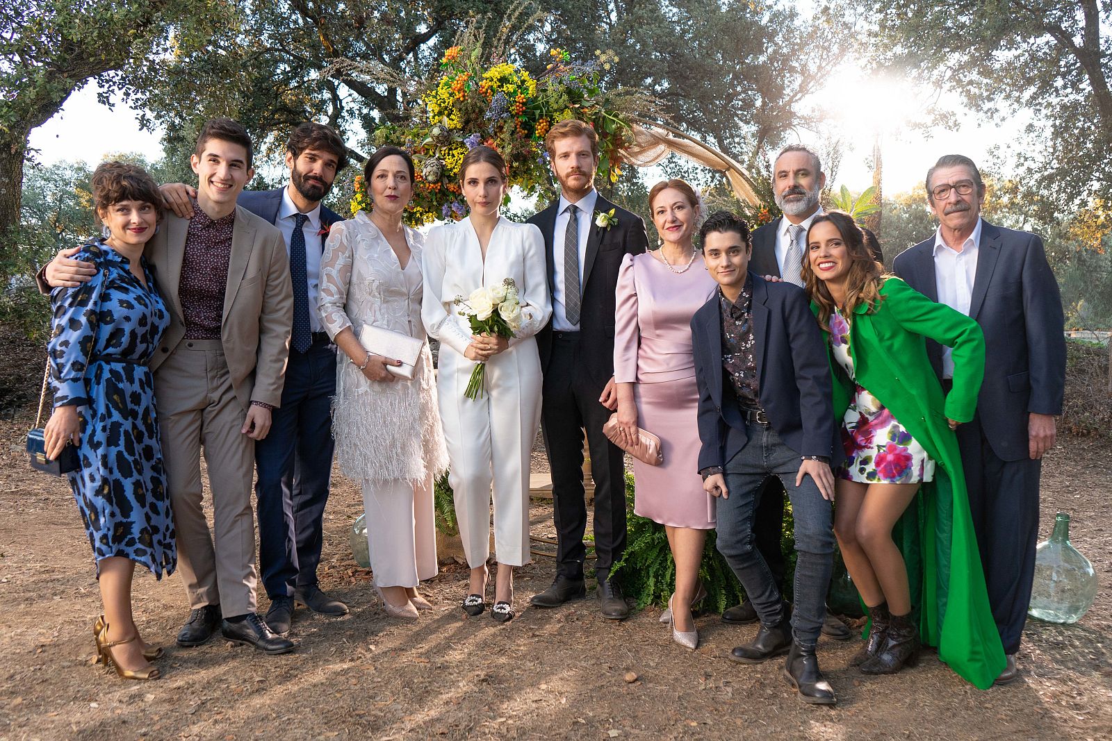 Dos Vidas: Se celebra la boda de Julia