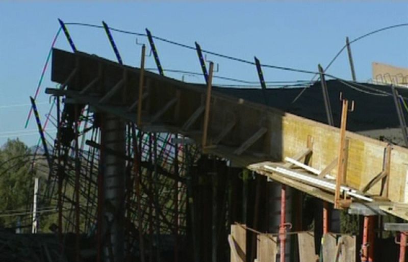 Hallan muerto al operario atrapado por los escombros de una rampa en Subirats