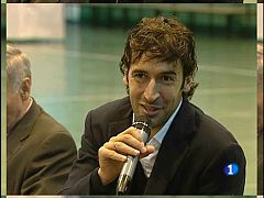 Raúl: "Veo difícil que Messi juegue en el Madrid"