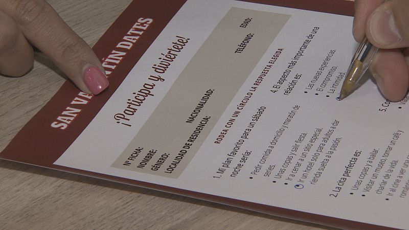 El comercio de Lorca celebra San Valentín con una iniciativa muy original