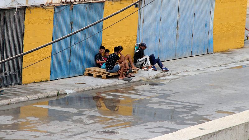 Un juez de Ceuta ordena el retorno a España de los menores no acompañados devueltos a Marruecos en agosto