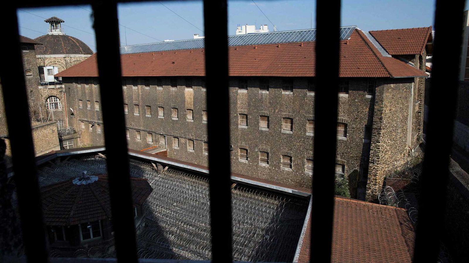Foto de archivo de la prisión de Santé en París donde estaba encarcelado