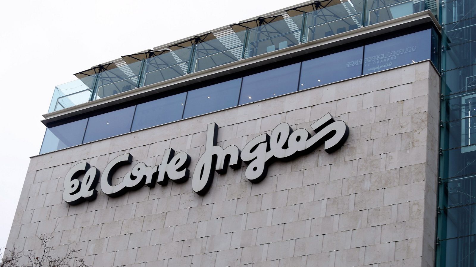 Viajes El Corte Inglés pacta con los sindicatos fijar en 475 el número definitivo de afectados por ERE