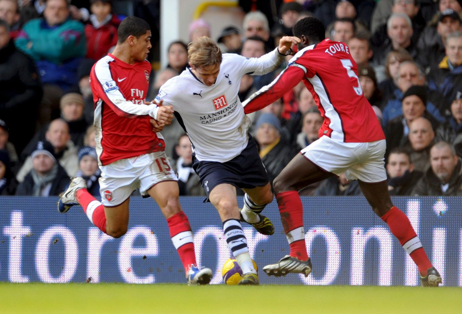 El Arsenal y el Tottenham empatan