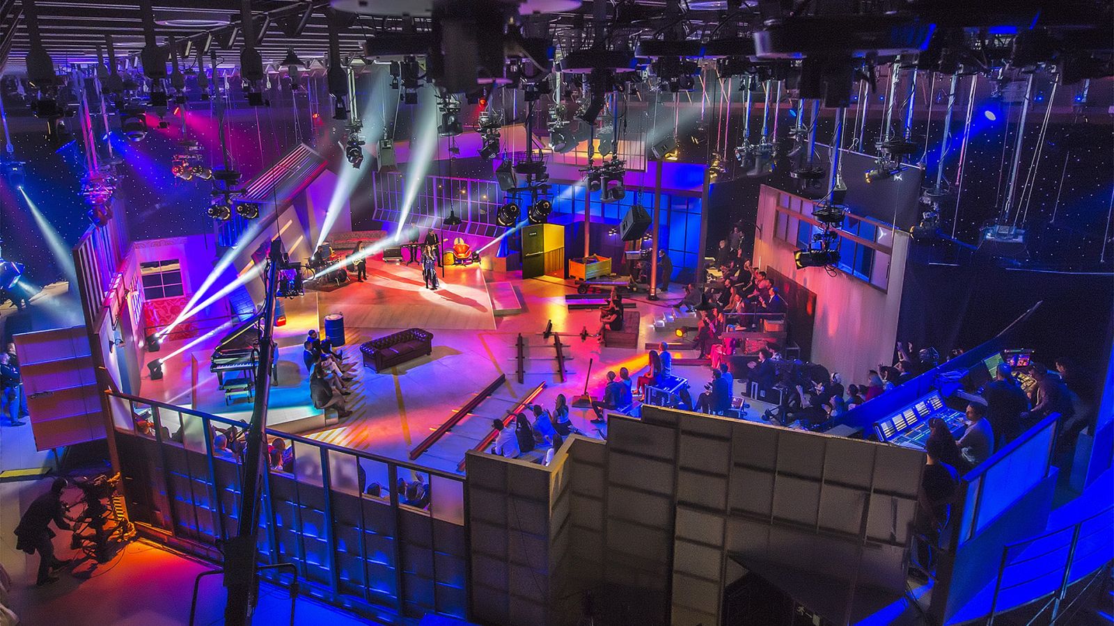 Actuación musical en el Estudio 1 de RTVE en Prado del Rey