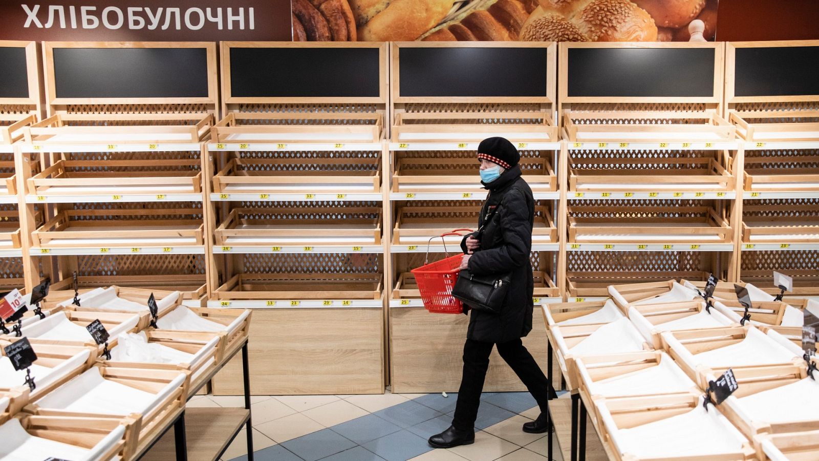 Escasez de productos en tiendas de Kiev