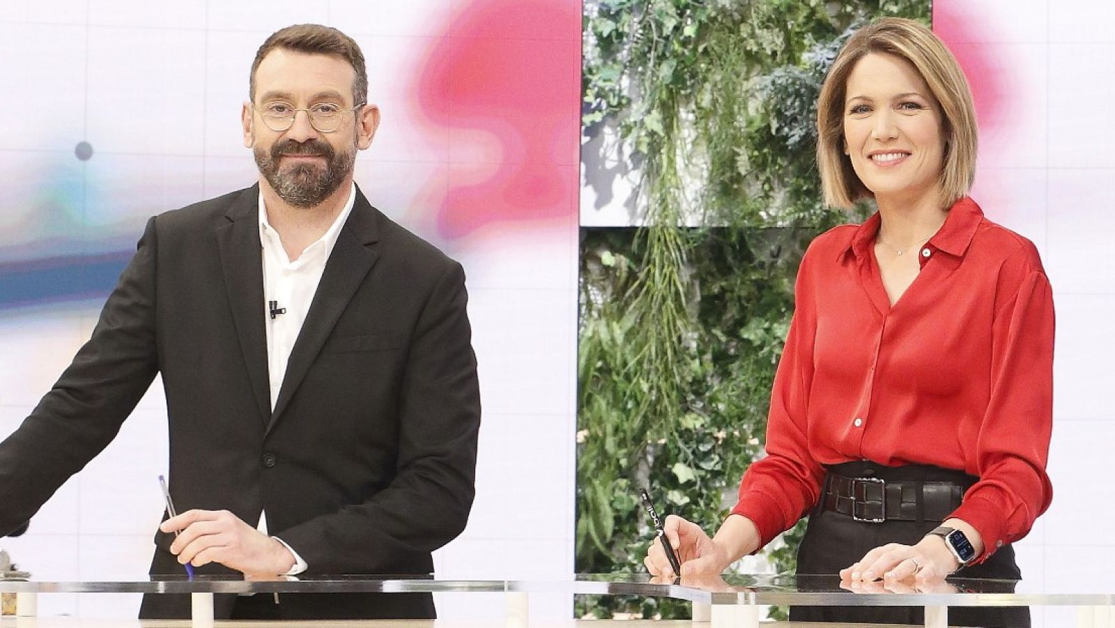 La hora de La 1 - Marc Sala y Silvia Intxaurrondo