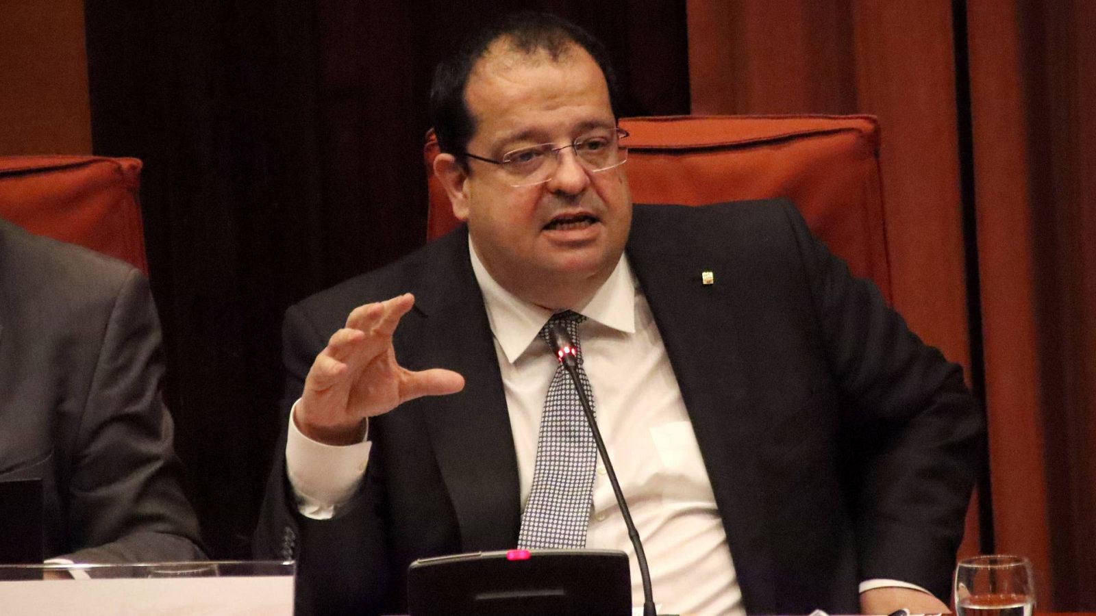 El conseller d'Interior, Joan Ignasi Elena, compareix a la comissió d'estudi sobre el model policial