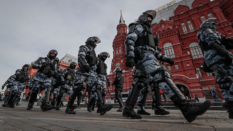 Miles de detenidos en Rusia en las protestas contra la guerra en Ucrania