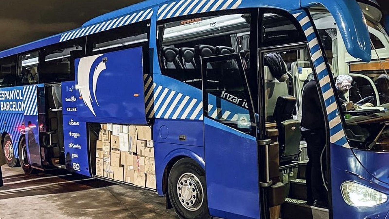 El autobús del Espanyol parte hacia la frontera con Ucrania