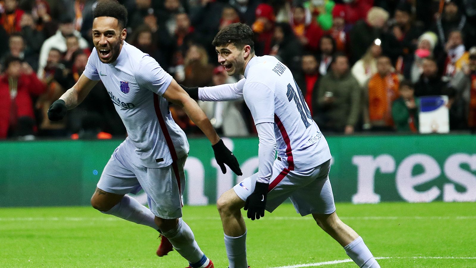 Galatasaray Istanbul vs FC Barcelona