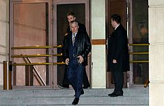 Garzón ve "serios indicios" de responsabilidad de aforados del PP en la trama de corrupción