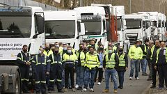 La huelga de transportistas afecta a la cadena de suministros y deja a algunas industrias sin materias primas ni piezas