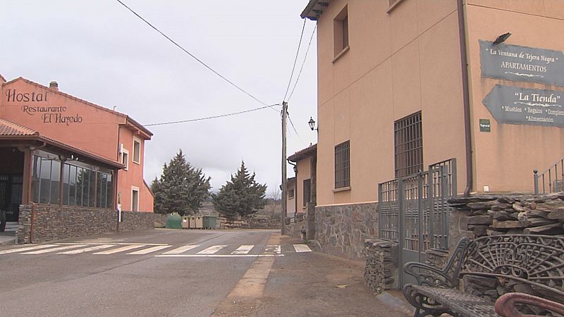 El Ayuntamiento de Cantalojas recoge firmas para acabar con los constantes cortes de luz