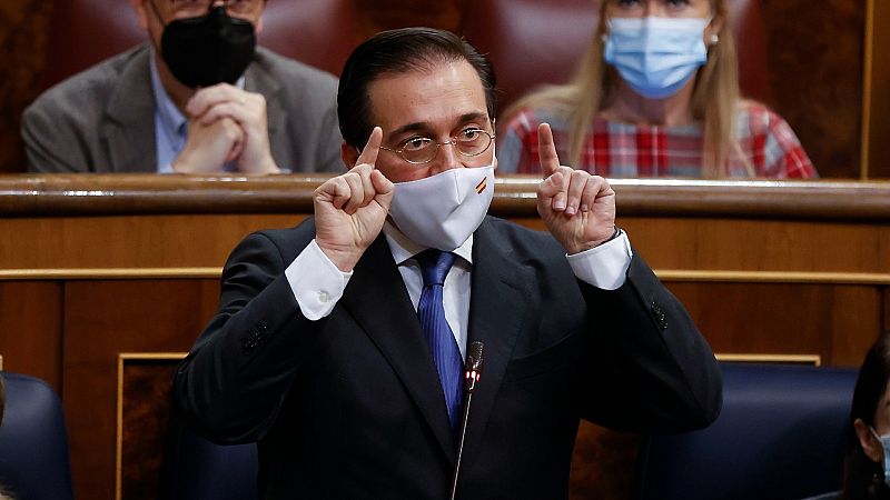 Sánchez elude responder sobre el Sáhara y Albares defiende que España pasa de "espectador" a "actor"