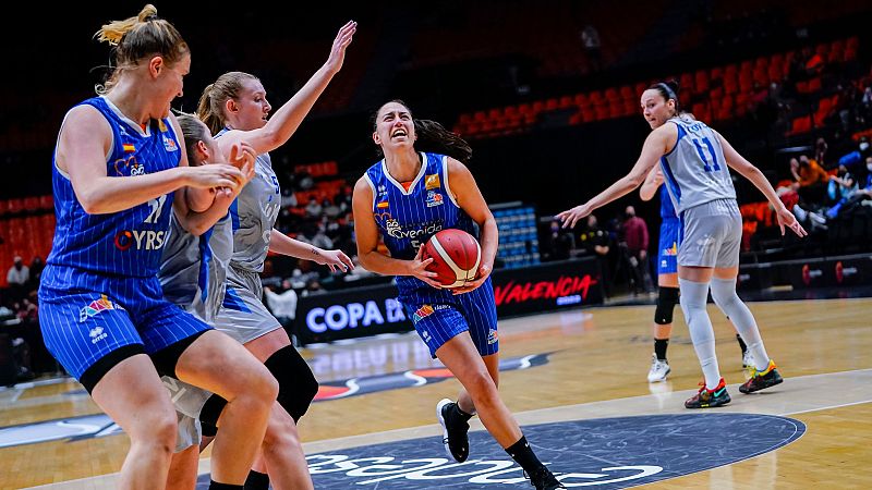 Perfumer�as Avenida y Lointek Gernika Bizkaia, primeros semifinalistas de la Copa de la Reina