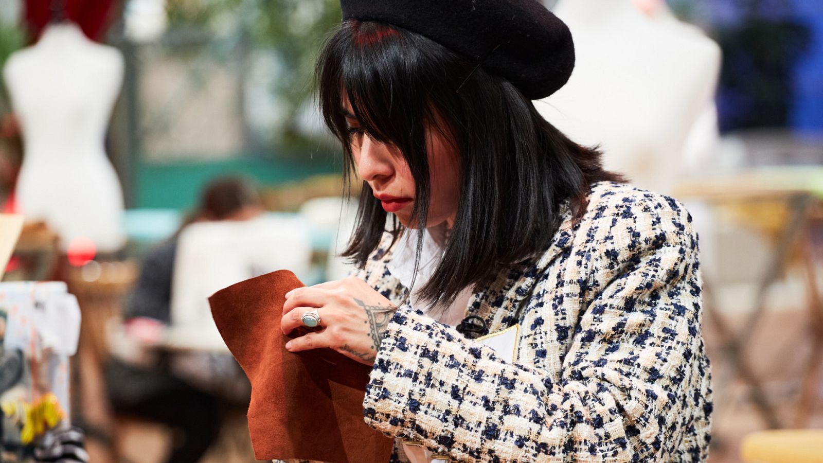 La aprendiz Lili en 'Maestros de la Costura'