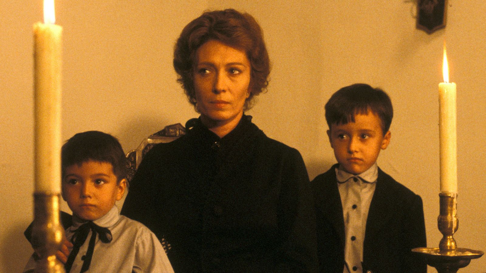 Un fotograma de la serie 'Vísperas' (1987)