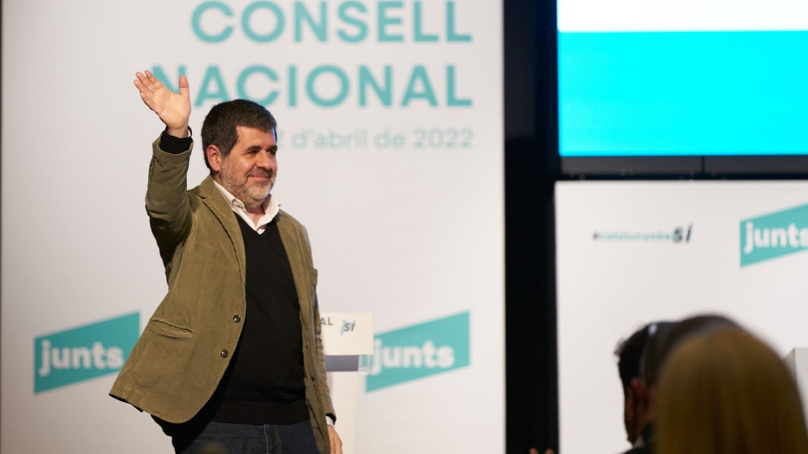 Jordi Sánchez saluda els membres del Consell Nacional de Junts, reunits a Alcarràs