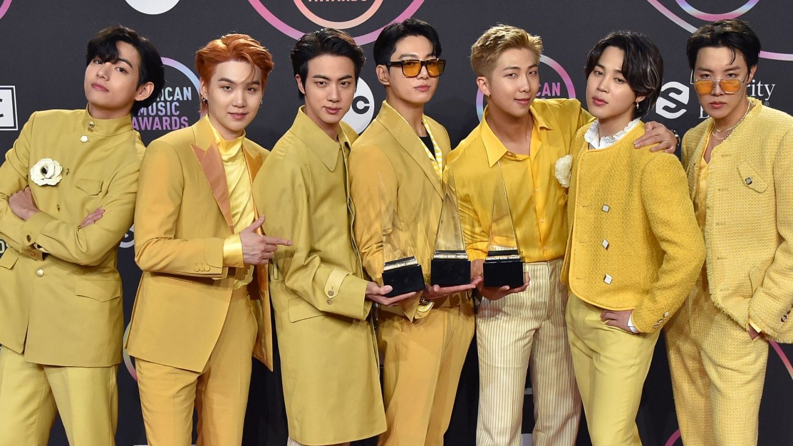 ¿Quiénes son BTS y por qué son la gran sensación de los Grammy 2022?