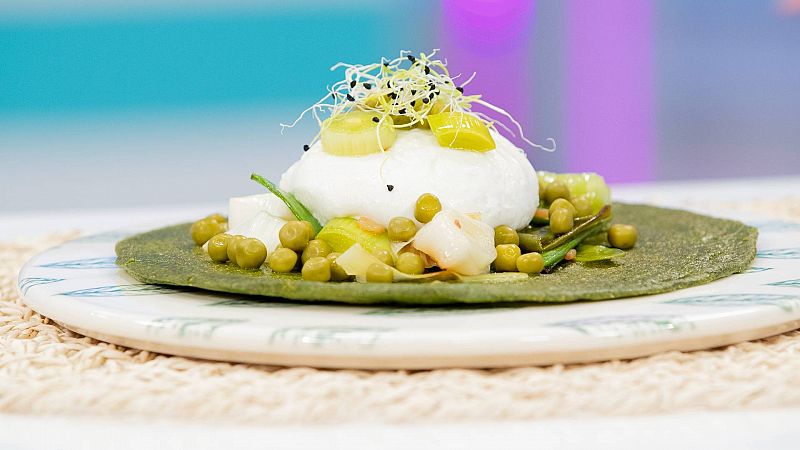 Receta de crepes de guisantes con puerro y queso mozzarella 