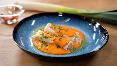 Receta de canelones: las hojas del puerro son la base de este plato con relleno de merluza