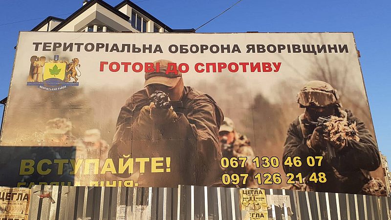 Los carteles de la guerra en Ucrania: así animan a la población y desmoralizan al enemigo