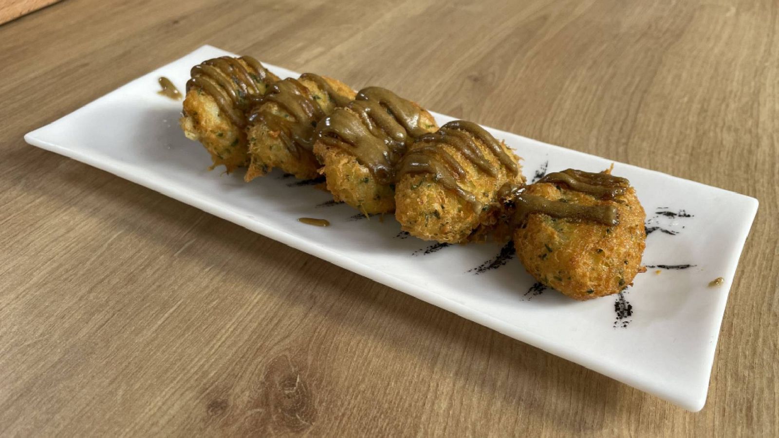 Menudos Torres - Receta de buñuelos de bacalao