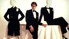 Lorenzo Caprile abre su colección privada y presta este esmoquin de Saint Laurent