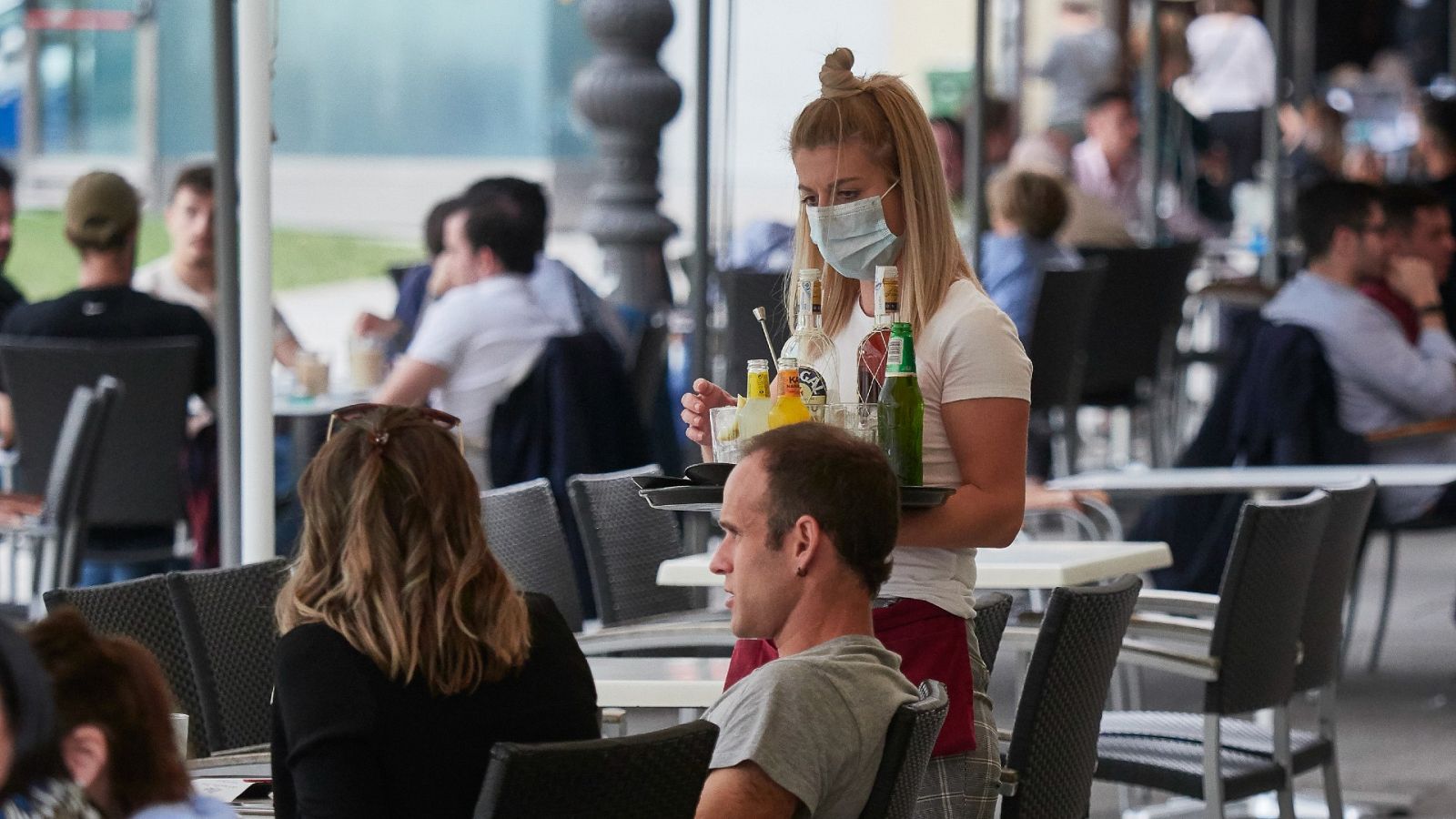 La patronal asegura que en España hay más de 100.000 vacantes sin cubrir: "No encontramos mano de obra cualificada"