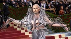 Confunden a Fredrik Robertsson con Jared Leto en la gala del MET