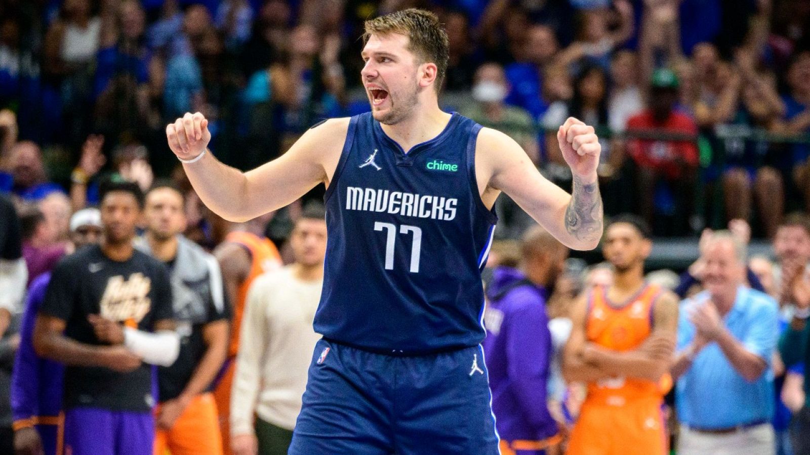 Doncic lidera a los Mavericks ante los Suns y Dallas iguala la serie.