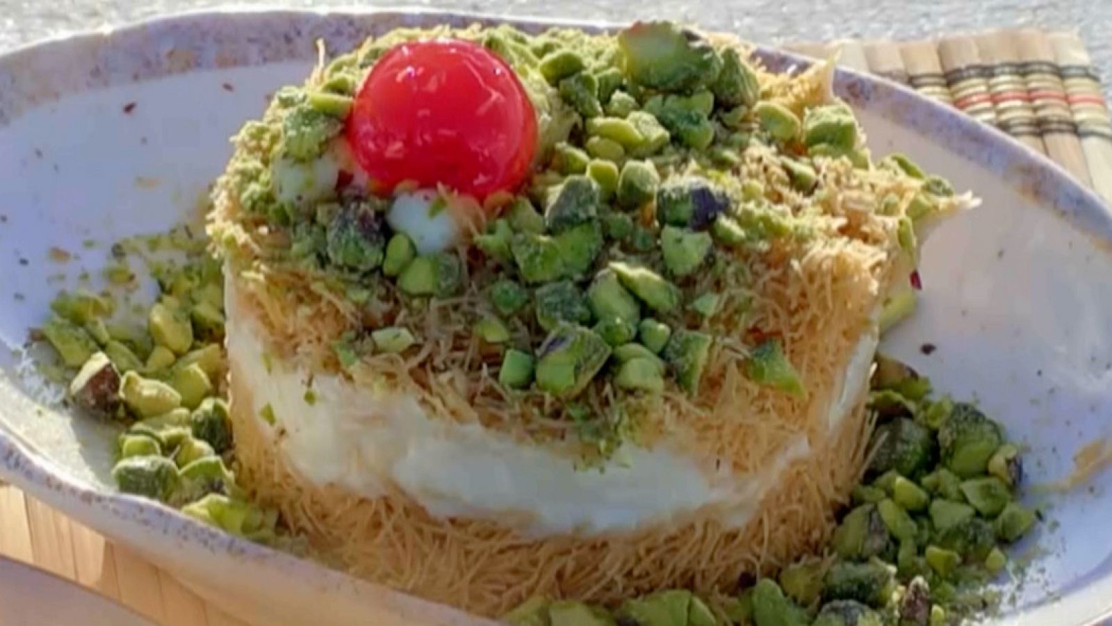 Receta de masa de fideos horneados con crema de leche libanesa