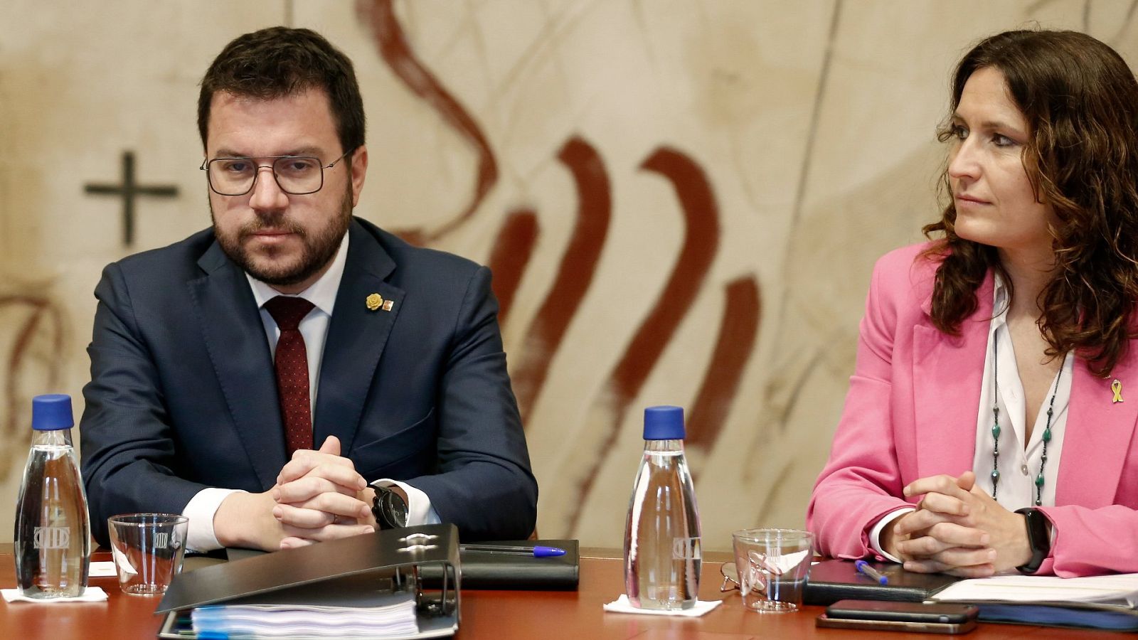 El presidente de la Generalitat, Pere Aragonès junto a la consellera de la Presidència, Laura Vilagrà