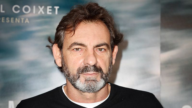 Oscar Camps: "Mi hija, cuando se enfada, me recrimina que estoy más tiempo en el mar que en casa"
