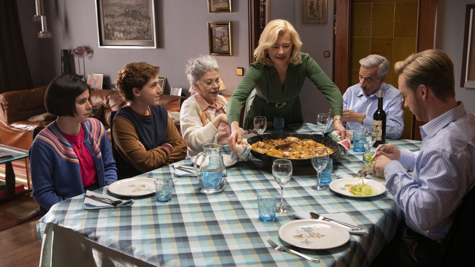 Cuéntame Cap 402 - La familia con Cecilia