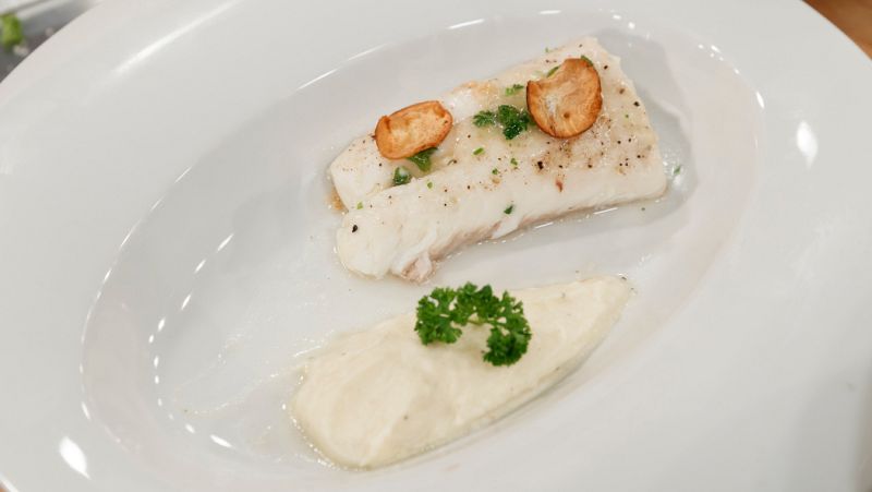 Receta de merluza con dos salsas de Adri�n y Ver�nica