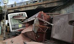 Un muerto y 86 heridos en el choque entre un tren de mercancías y uno de pasajeros en Sant Boi de Llobregat