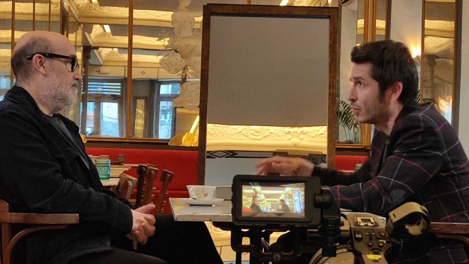 La matemática del espejo - Javier Cámara y Carlos del Amor