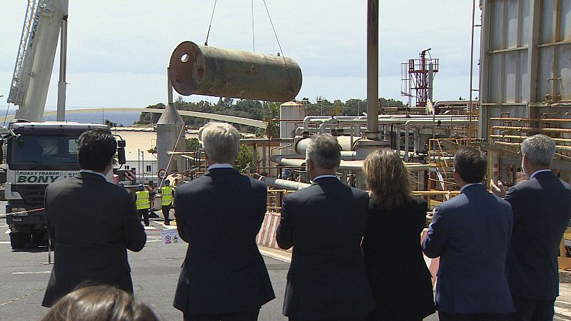 Después de 92 años Santa Cruz de Tenerife se despide de la refinería