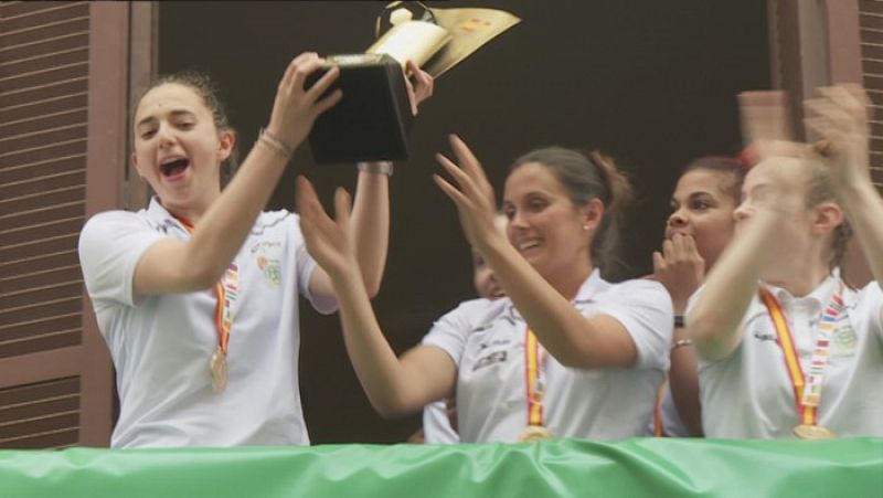 El balonmano del Beti Onak desata la euforia en Villava