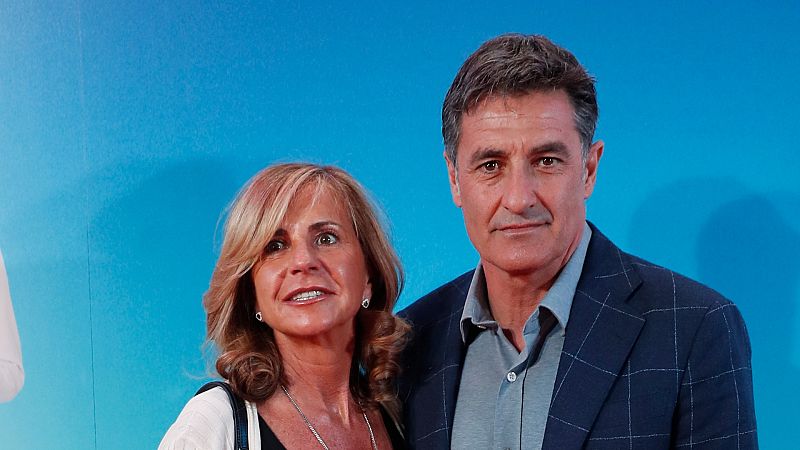 Míchel González: "Mi mujer ha tenido que comerse muchas situaciones incómodas"